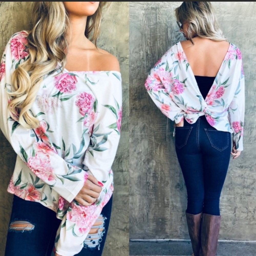 Infinity Raine Ivory Floral Twist Back Top NWT